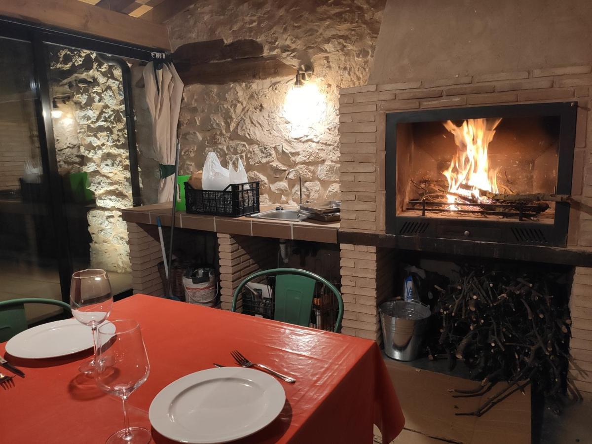 Iruecha Casa Rural Sierra Del Solorio מראה חיצוני תמונה